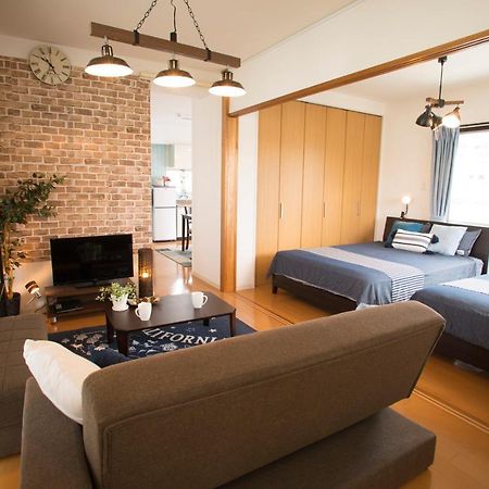 Guesthouse Tt Koza Okinawa Exteriör bild